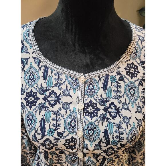 Max Studio Blouse Women's Small Blue White Boho Print Long Sleeve Peasant Top - Picture 3 of 13
